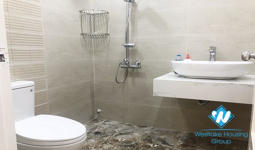 Three-bedroom, two-bathroom apartment not fully furnished, nice new house for rent